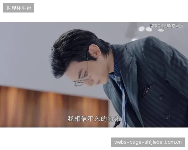 当经纪人同时扮演“价值挖掘”与“健康监督”双重角色时，利益冲突如何解决？
